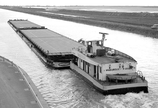 Premiers convois de minerai de fer